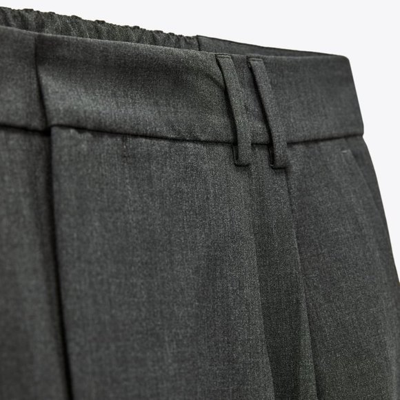 NWT GRAY OFFICE MENS STYLE PLEATED LIGHTWEIGHT PANTS. - Picture 4 of 8